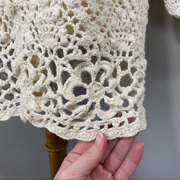 Vintage 90's Diamond Crochet Cream Tunic Cardigan w/ Button-Up Front - Picture 6 of 14
